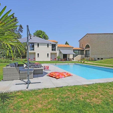 L Esprit Du Clain Chambres D Hotes Bandb De Standing Proches Du Futuroscope Golf Et Lac De St Cyr Naintre Eksteriør billede